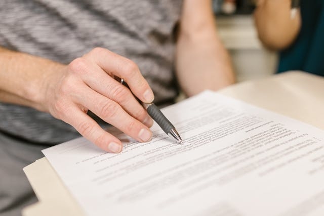 Lease Agreement Violations: How a Landlord Enforced Contract Terms in Court