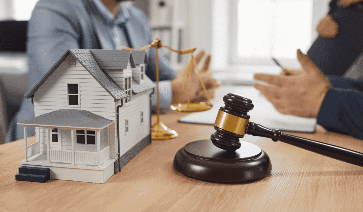 When to Consult a Business Property Lawyer advice by corporate lawyer in Kerala